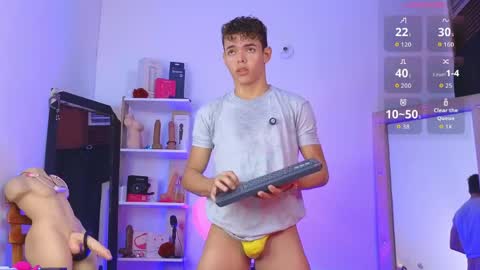 Snapshot of nijinsky_latinboy chatting on May 25, 11:27 am Nijinsky online show from May 25, 11:27 am