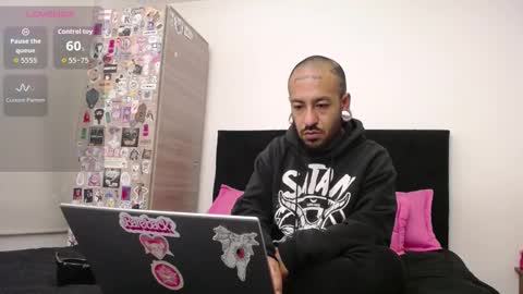 Snapshot of nika_1312 chatting on October 9, 6:00 am Nikita online show from October 9, 6:00 am