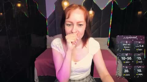 Snapshot of nika_gentle chatting on May 5, 5:48 am Nika online show from May 5, 5:48 am