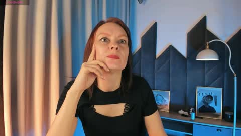 Snapshot of nika_gentle chatting on June 2, 5:42 am Nika online show from June 2, 5:42 am
