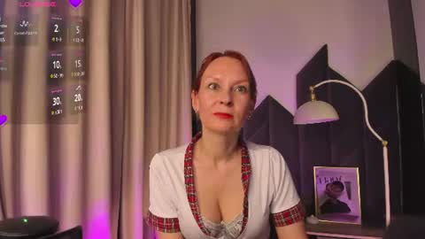 Snapshot of nika_gentle chatting on July 11, 5:43 am Nika online show from July 11, 5:43 am