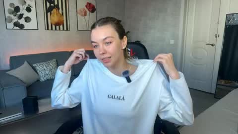 Snapshot of nika_lodge_official chatting on May 30, 1:08 pm Russian sweet baby online show from May 30, 1:08 pm