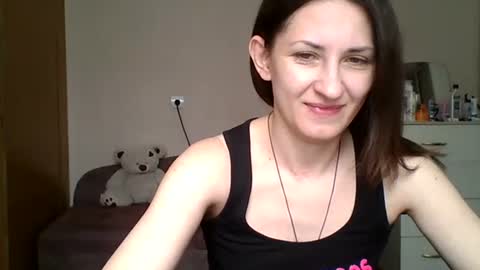 Snapshot of nika_smily chatting on May 18, 8:42 am nika_smily online show from May 18, 8:42 am