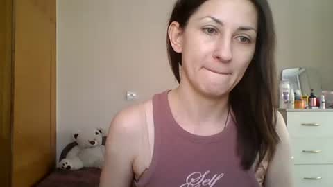 Snapshot of nika_smily chatting on May 25, 4:40 am nika_smily online show from May 25, 4:40 am
