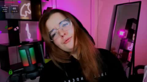 Snapshot of nika_still chatting on December 15, 8:57 pm Little Angel online show from December 15, 8:57 pm