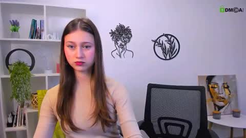 Snapshot of nika_still chatting on March 2, 8:04 pm Little Angel online show from March 2, 8:04 pm