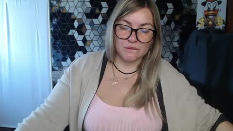 Nika online show from April 23, 5:19 am