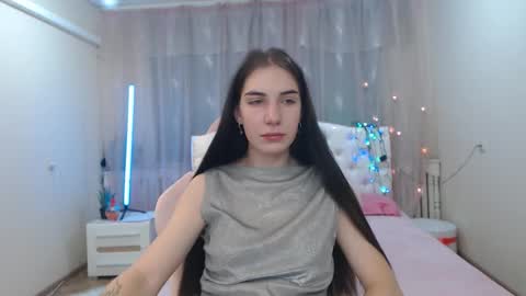 nikastarkk online show from November 17, 7:30 pm