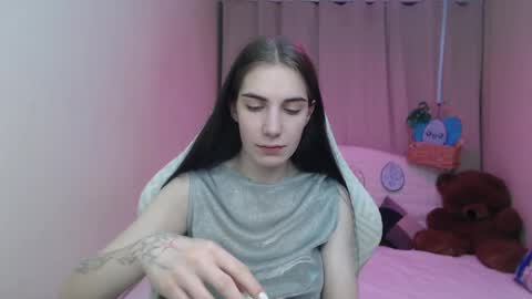 Snapshot of nikastarkk chatting on April 3, 6:50 pm nikastarkk online show from April 3, 6:50 pm