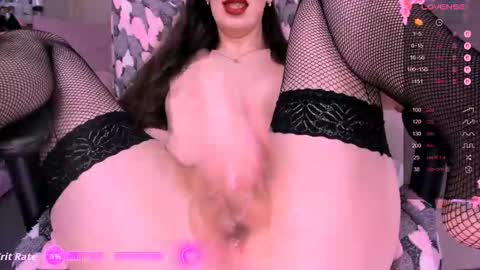 Snapshot of nikavarga chatting on November 30, 10:19 am NikaVarga online show from November 30, 10:19 am