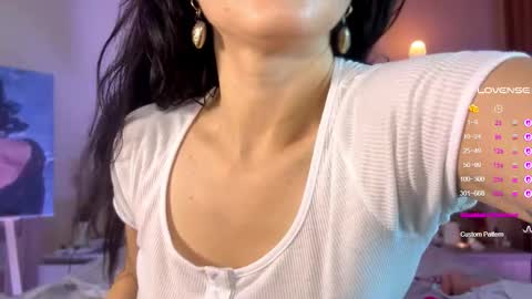 Snapshot of nikavenus chatting on December 4, 9:18 am Nika online show from December 4, 9:18 am