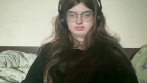 Snapshot of nikaxzimax chatting on October 16, 7:09 am NikaXZimax online show from October 16, 7:09 am