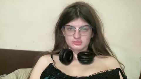 Snapshot of nikaxzimax chatting on November 29, 8:39 am NikaXZimax online show from November 29, 8:39 am