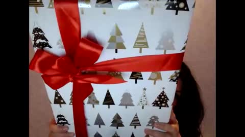 Snapshot of nikayshadow chatting on December 20, 4:57 pm NikayShadow online show from December 20, 4:57 pm