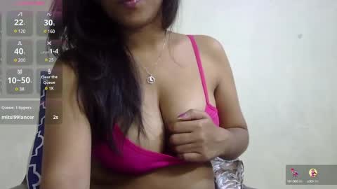 Nike online show from December 9, 11:47 am