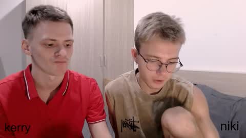 Snapshot of nikikerry_cum_ chatting on November 3, 2:51 pm nikikerry_cum_ online show from November 3, 2:51 pm