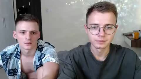 Snapshot of nikikerry_cum_ chatting on June 15, 12:18 pm nikikerry_cum_ online show from June 15, 12:18 pm