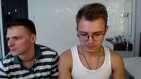 Snapshot of nikikerry_cum_ chatting on June 25, 2:00 am nikikerry_cum_ online show from June 25, 2:00 am