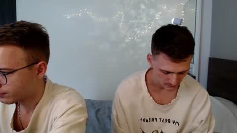 Snapshot of nikikerry_cum_ chatting on July 10, 4:28 am nikikerry_cum_ online show from July 10, 4:28 am