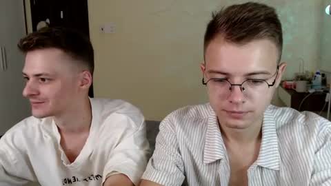 Snapshot of nikikerry_cum_ chatting on July 25, 3:48 am nikikerry_cum_ online show from July 25, 3:48 am