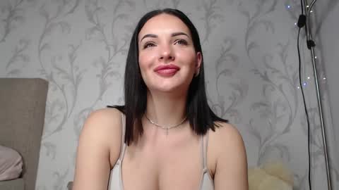 Snapshot of nikimousi chatting on May 14, 3:35 am nikimousi online show from May 14, 3:35 am