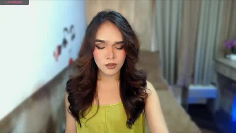 Snapshot of nikitta_morris chatting on May 22, 6:02 pm nikitta_morris online show from May 22, 6:02 pm
