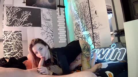 Snapshot of nikki7377 chatting on December 14, 5:07 am nikki7377 online show from December 14, 5:07 am