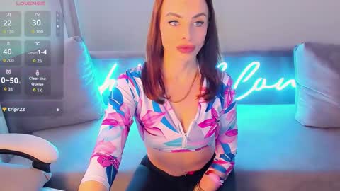 Snapshot of nikki_blondiee chatting on March 21, 8:41 am nikki_blondiee online show from March 21, 8:41 am