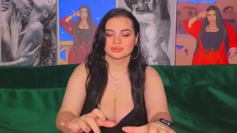 Snapshot of nikki_kardashian chatting on January 17, 11:07 pm Nikki Kardashian online show from January 17, 11:07 pm