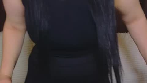 Snapshot of nikki_kardashian chatting on January 29, 10:32 pm Nikki Kardashian online show from January 29, 10:32 pm