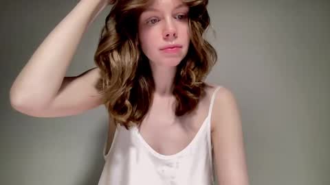 Snapshot of nikki_mi chatting on December 3, 10:17 am Nikki online show from December 3, 10:17 am