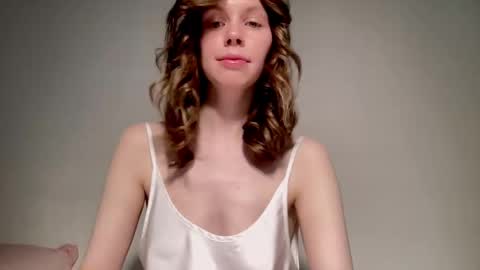 Snapshot of nikki_mi chatting on December 12, 10:13 am Nikki online show from December 12, 10:13 am