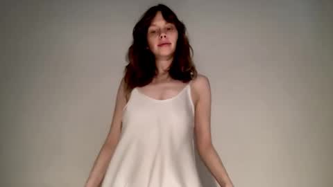 Snapshot of nikki_mi chatting on December 15, 10:18 am Nikki online show from December 15, 10:18 am