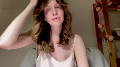 Snapshot of nikki_mi chatting on December 21, 1:32 pm Nikki online show from December 21, 1:32 pm