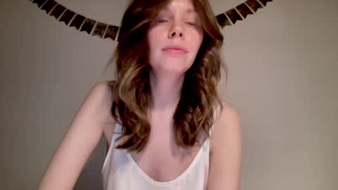 Snapshot of nikki_mi chatting on December 29, 1:17 pm Nikki online show from December 29, 1:17 pm