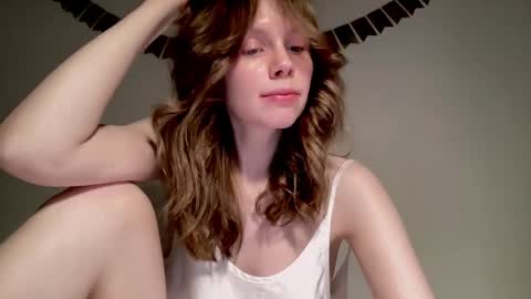 Snapshot of nikki_mi chatting on January 31, 1:12 pm Nikki online show from January 31, 1:12 pm