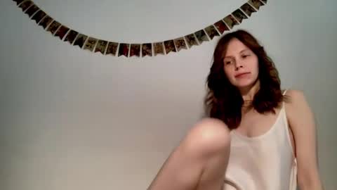 Snapshot of nikki_mi chatting on February 8, 10:18 am Nikki online show from February 8, 10:18 am