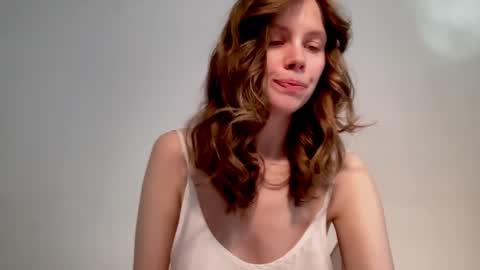 Snapshot of nikki_mi chatting on February 19, 10:12 am Nikki online show from February 19, 10:12 am