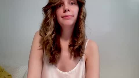 Snapshot of nikki_mi chatting on March 9, 11:03 am Nikki online show from March 9, 11:03 am