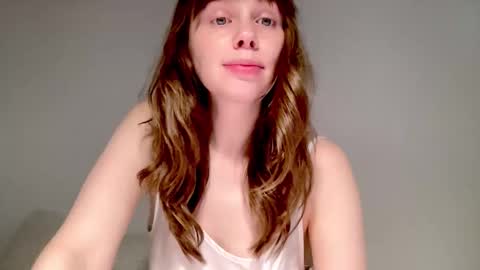 Snapshot of nikki_mi chatting on November 5, 10:04 am Nikki online show from November 5, 10:04 am