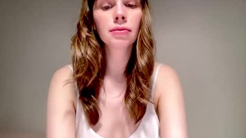 Snapshot of nikki_mi chatting on November 9, 10:02 am Nikki online show from November 9, 10:02 am