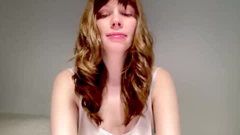 Snapshot of nikki_mi chatting on November 21, 10:14 am Nikki online show from November 21, 10:14 am