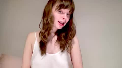 Snapshot of nikki_mi chatting on November 23, 9:53 am Nikki online show from November 23, 9:53 am