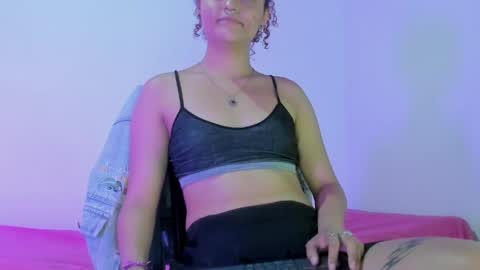 nikki_uwu online show from April 26, 7:33 pm