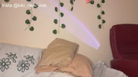 Snapshot of nikki_whatever chatting on June 13, 6:11 am nicolette online show from June 13, 6:11 am