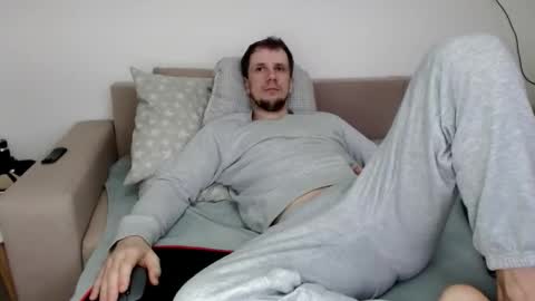 Nick online show from December 2, 8:19 am