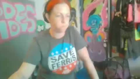 Nikkie online show from October 12, 5:34 pm