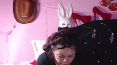 Snapshot of nikkirous_ chatting on January 4, 1:31 pm Nikkirous online show from January 4, 1:31 pm