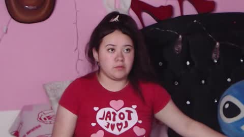 Snapshot of nikkirous_ chatting on January 7, 7:59 pm Nikkirous online show from January 7, 7:59 pm