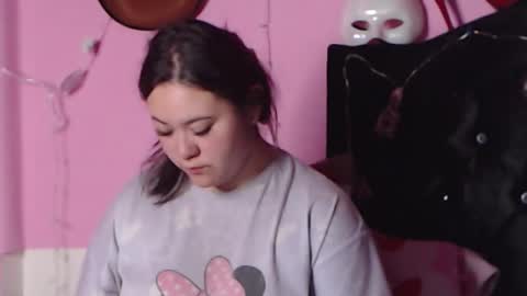 Snapshot of nikkirous_ chatting on January 16, 2:08 pm Nikkirous online show from January 16, 2:08 pm